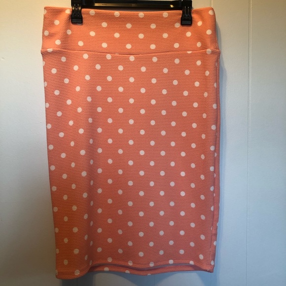 LuLaRoe Dresses & Skirts - LuLaRoe Peach Polka Dot Pencil Skirt Size XL